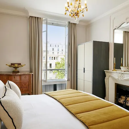 Lancaster Champs-elysées Hotel 5*