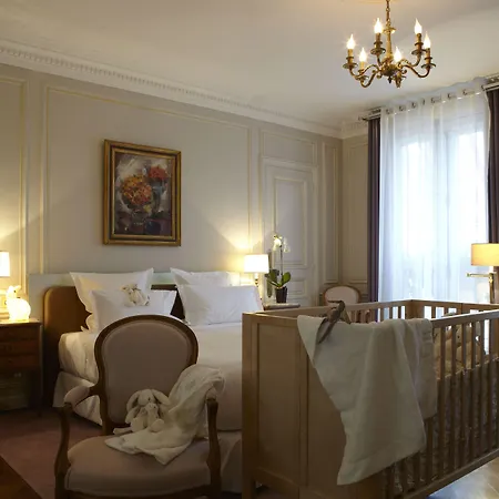 Hotel Lancaster Champs-elysées 5*