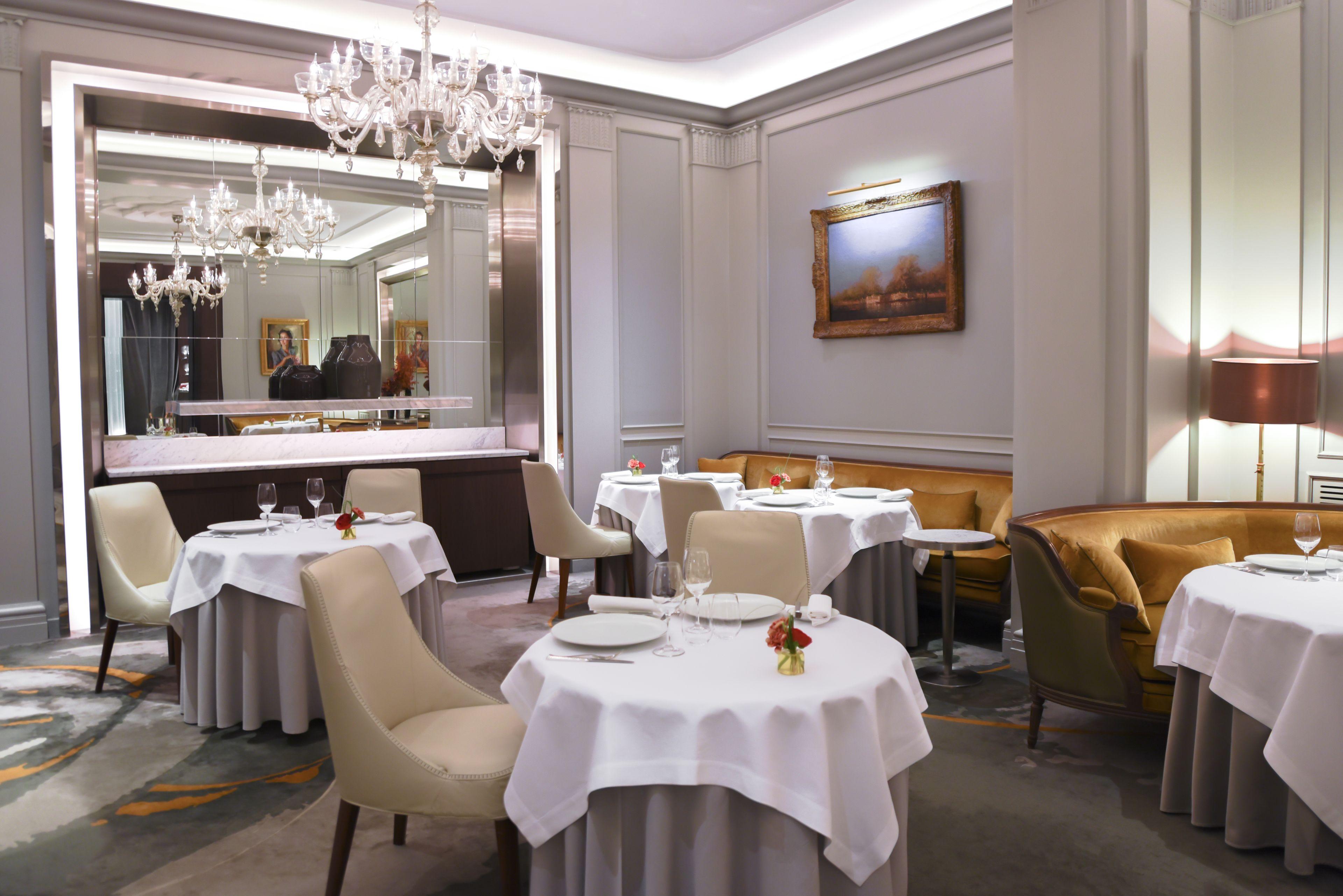 Lancaster Champs-elysees Hotel 5*