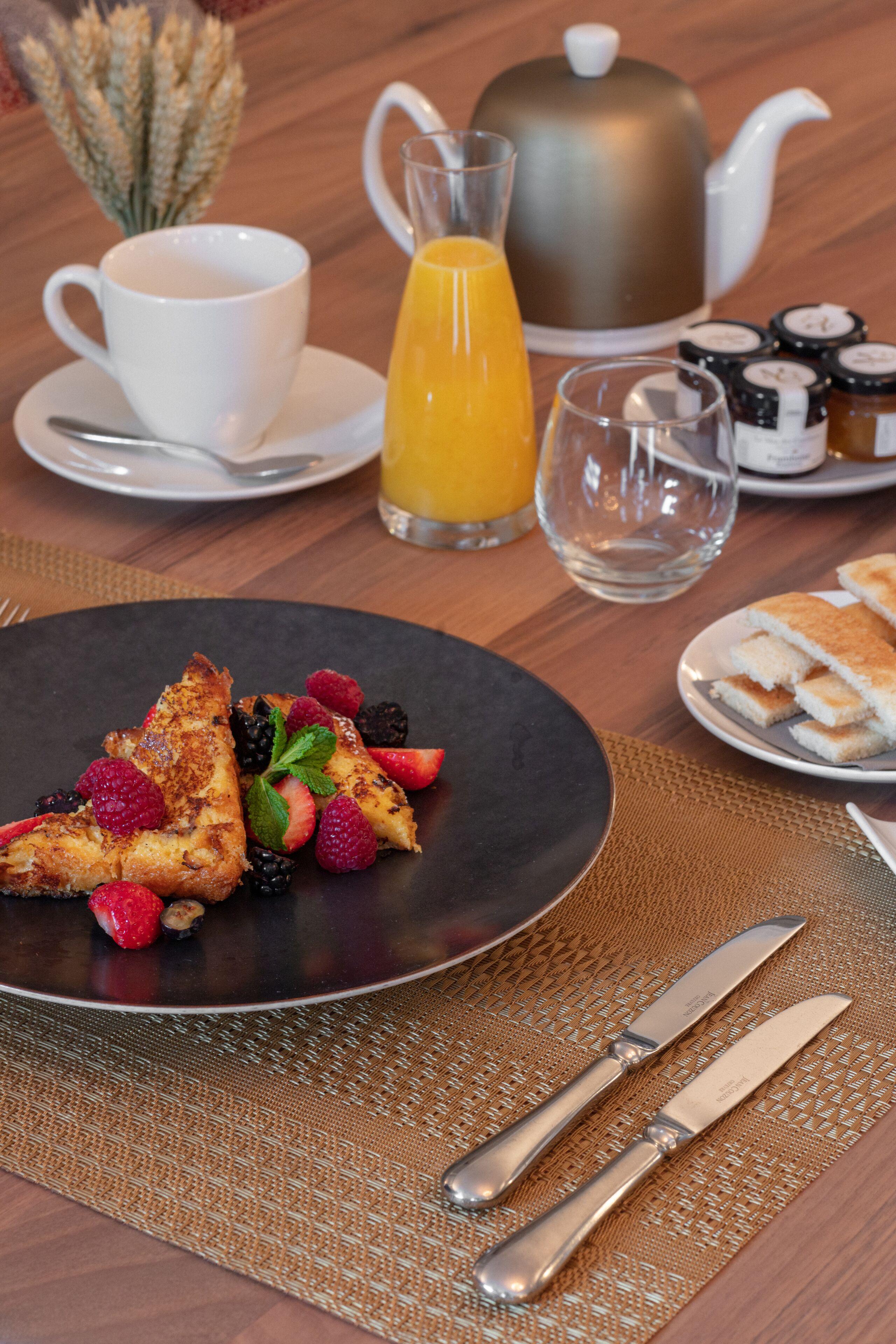 Lancaster Champs-elysees Hotel 5*