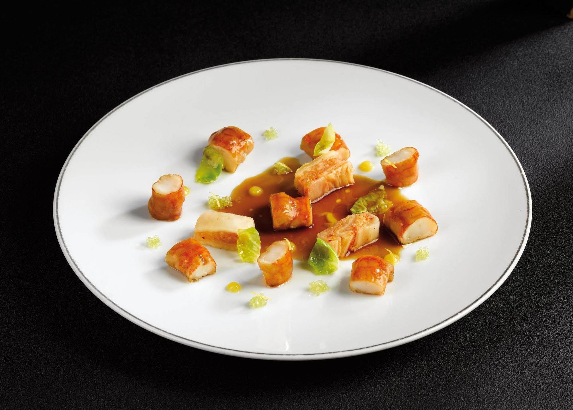 Hotel Lancaster Champs-elysees 5*